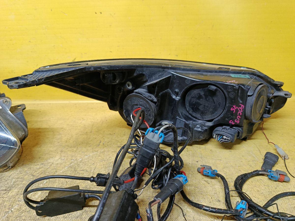 Фара BM51-13W030-CM, BM51-13W029-CM на Ford Focus 3 Фото 6