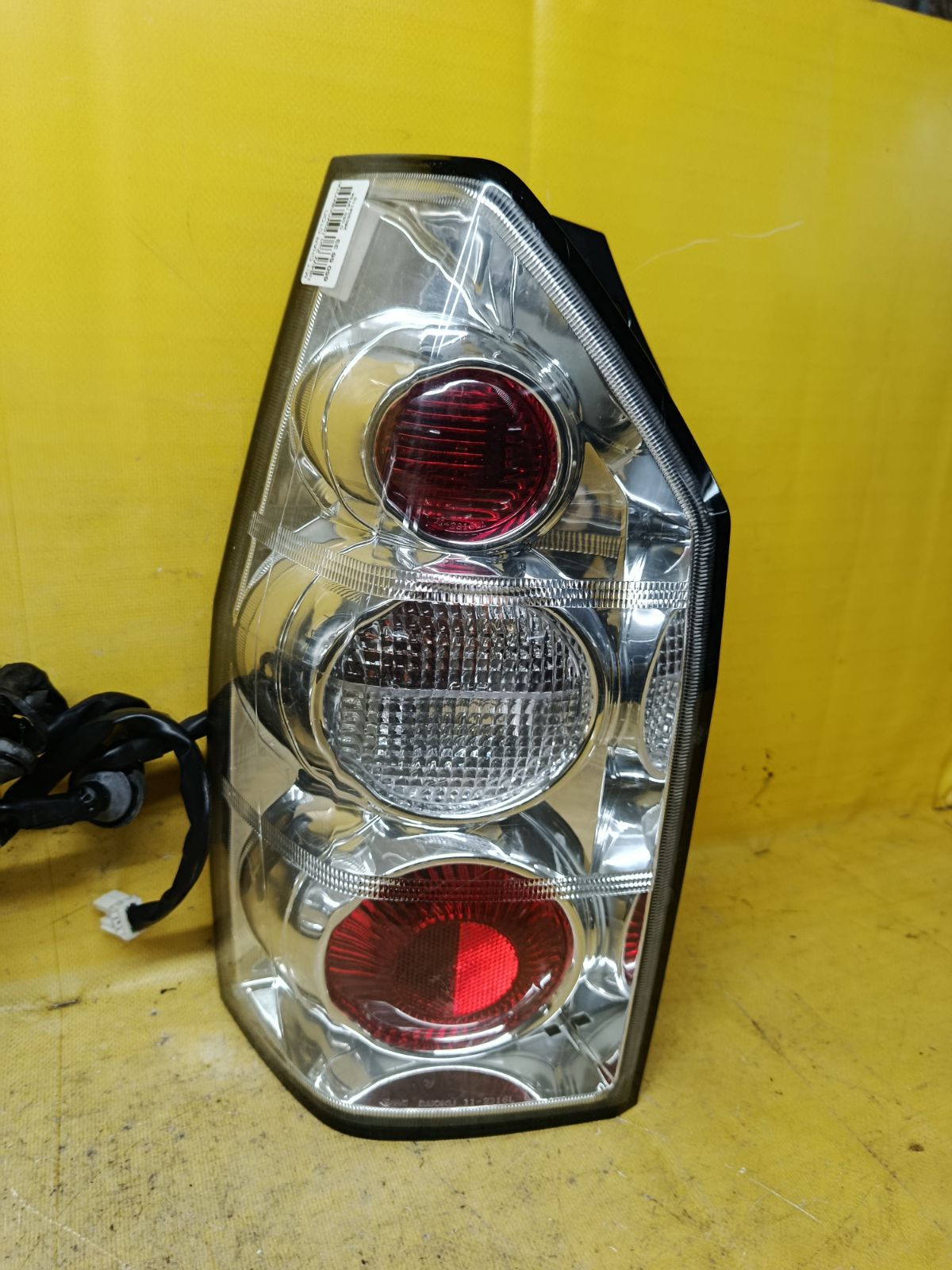 Стоп на Mitsubishi Chariot Grandis N84W Фото 3