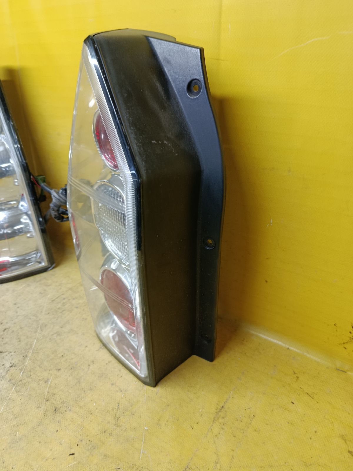 Стоп на Mitsubishi Chariot Grandis N84W Фото 5