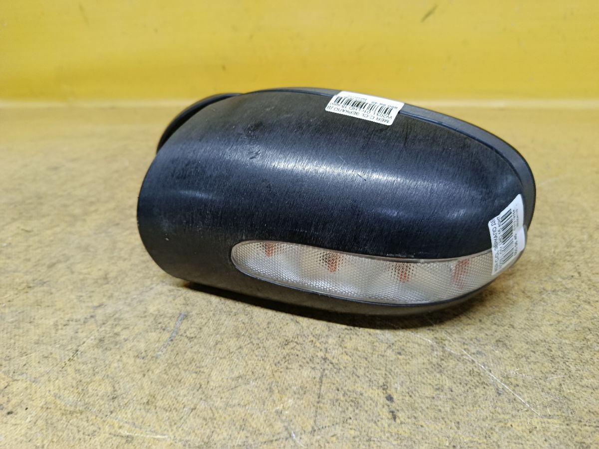 Зеркало двери боковой на Mercedes-Benz C-Class W203 Фото 1