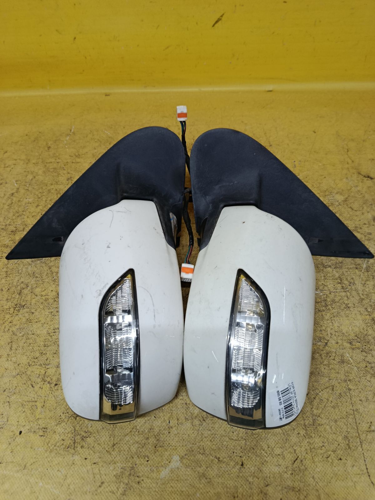 Зеркало двери боковой на Ford Escape LFAL3P Фото 1