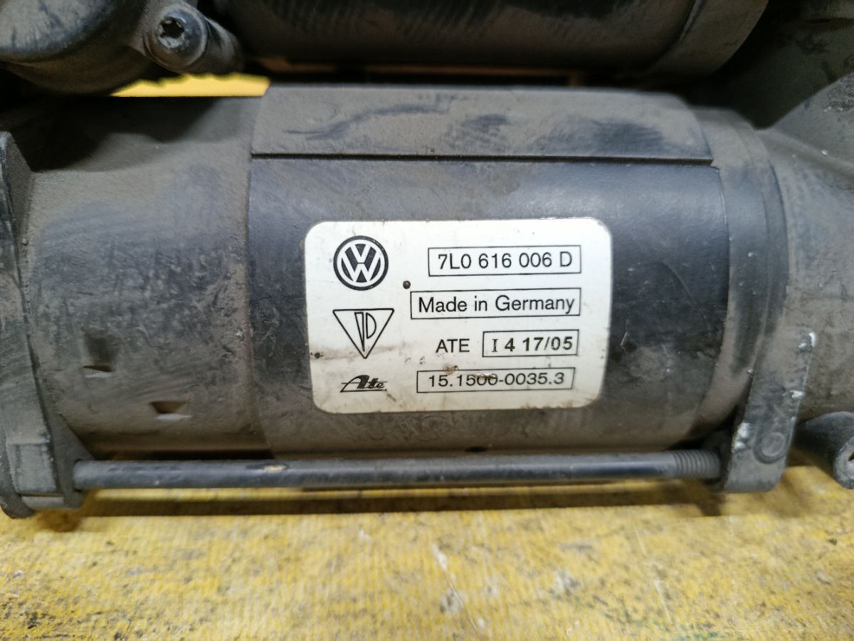 Компрессор подвески 7L0616006D на Volkswagen Touareg 7L Фото 2