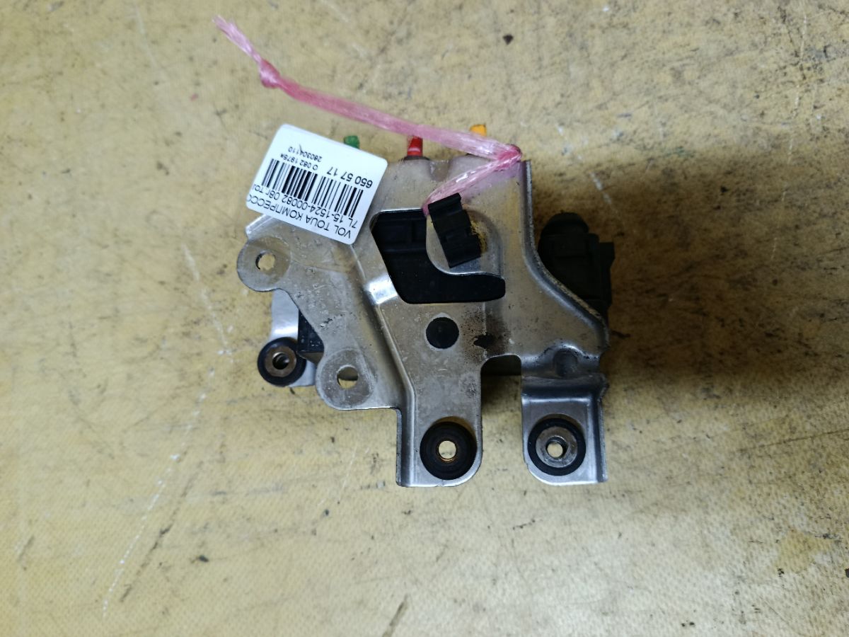 Компрессор подвески 15-1524-00082 на Volkswagen Touareg 7L Фото 3