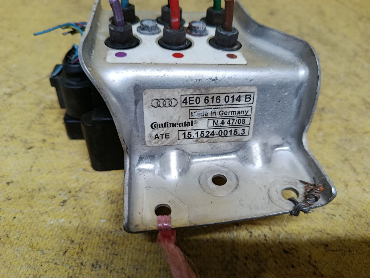 Компрессор подвески 4E0616014B на Audi A8 4E Фото 3