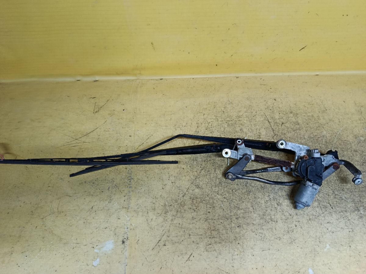 Мотор привода дворников 76505-TF0-G01 на Honda Jazz GE8 Фото 3