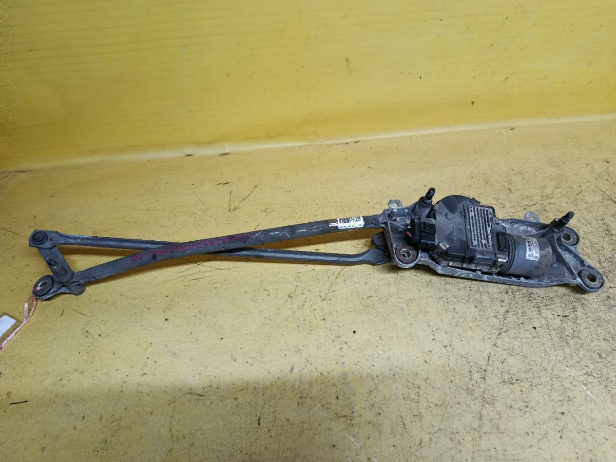 Мотор привода дворников 7L0955119K, 7L0955023P на Volkswagen Touareg 7L Фото 1