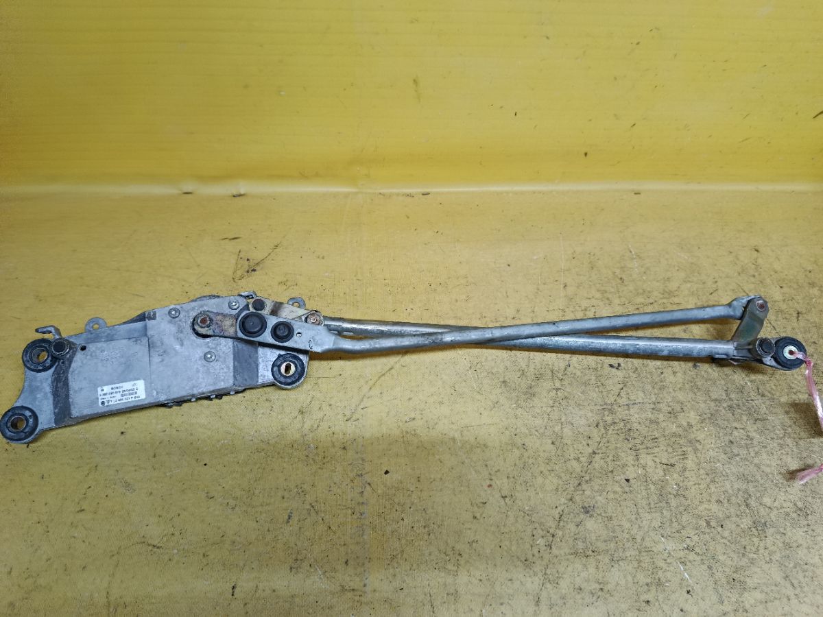 Мотор привода дворников 7L0955119K, 7L0955023P на Volkswagen Touareg 7L Фото 3