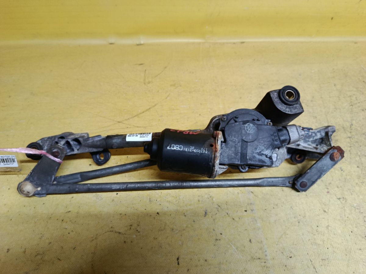 Мотор привода дворников на Mazda Premacy CP8W Фото 1