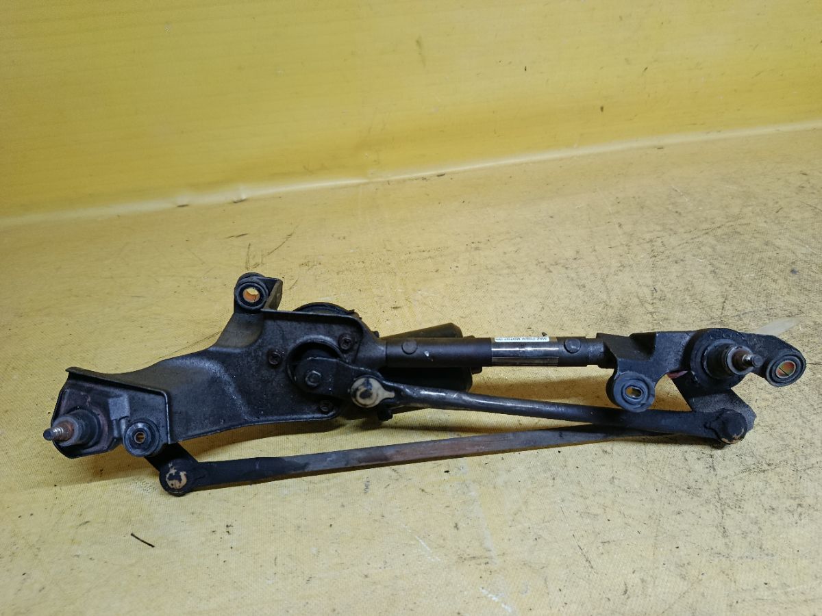 Мотор привода дворников на Mazda Premacy CP8W Фото 2