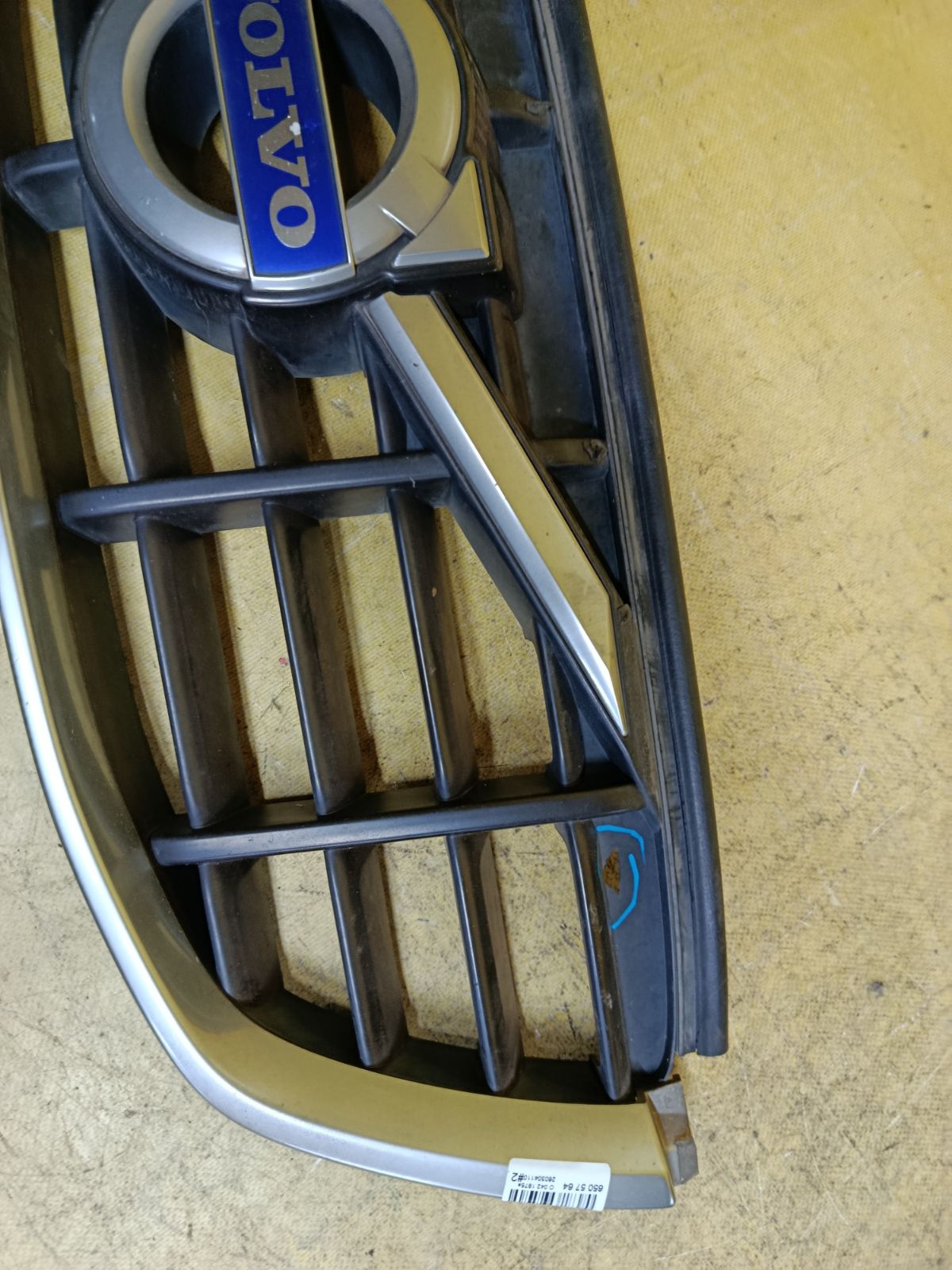 Решетка радиатора 30764556 на Volvo Xc60 DZ Фото 5