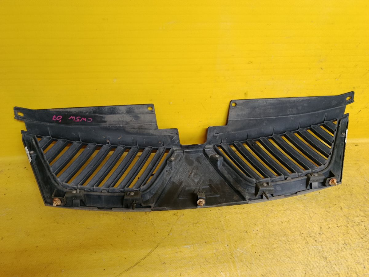 Решетка радиатора 7450A037ZZ на Mitsubishi Outlander CW5W Фото 4