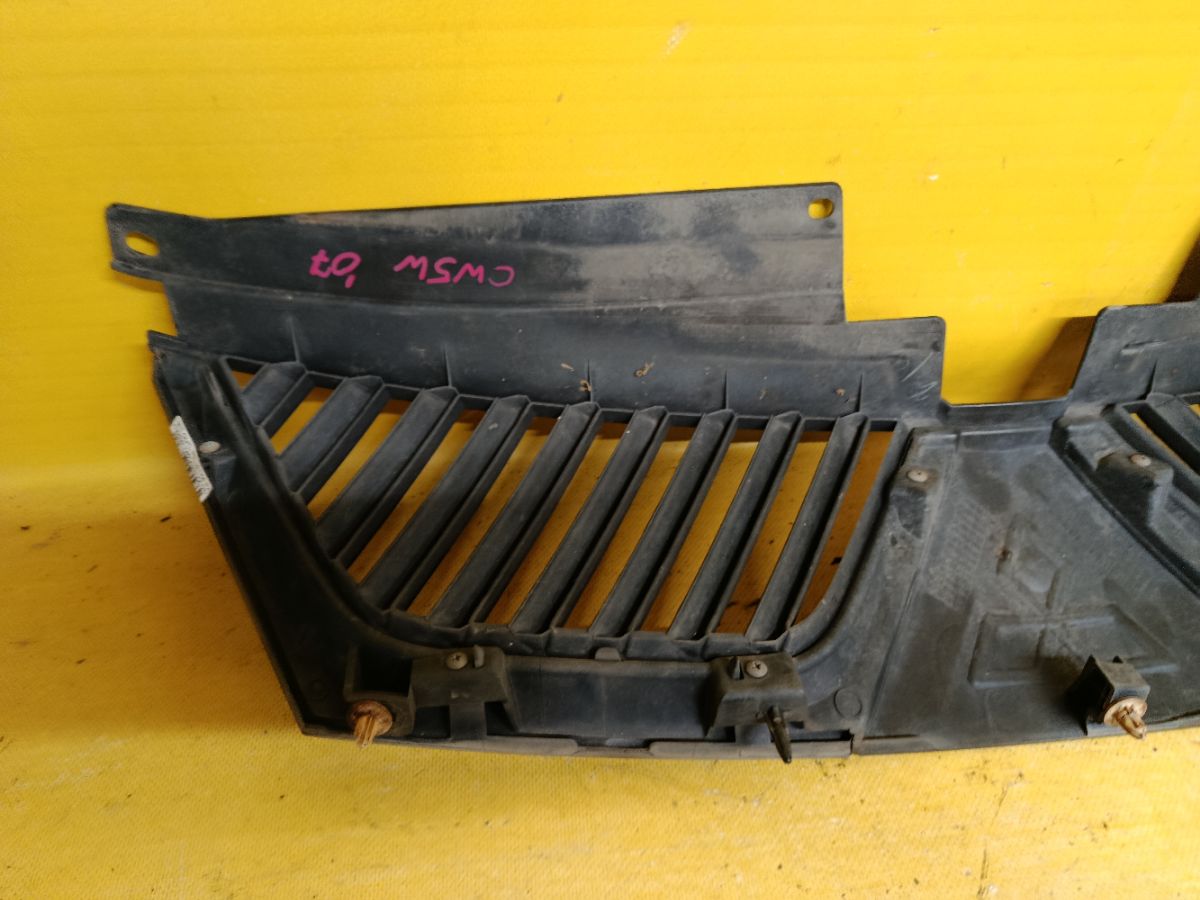 Решетка радиатора 7450A037ZZ на Mitsubishi Outlander CW5W Фото 5