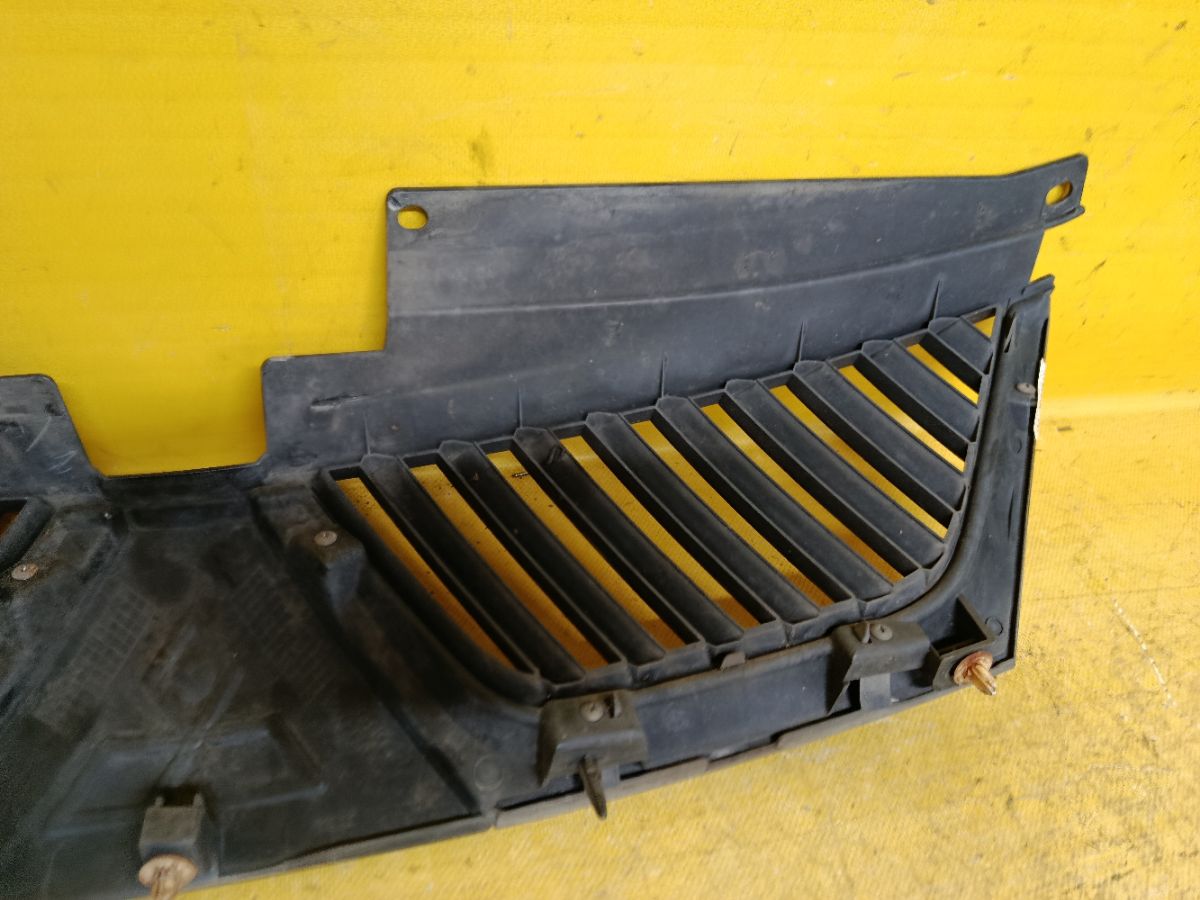 Решетка радиатора 7450A037ZZ на Mitsubishi Outlander CW5W Фото 6