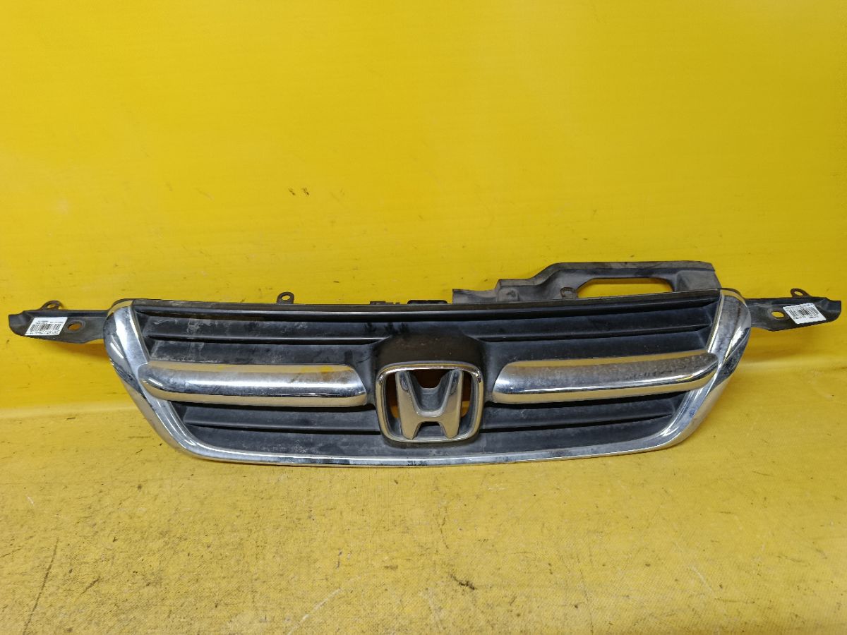 Решетка радиатора 71121-S9A-00, 725A-CRV-02 на Honda Cr-V RD5 Фото 1