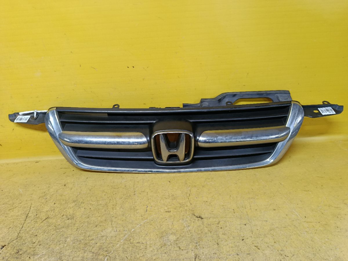 Решетка радиатора 71121-S9A-00, 725A-CRV-02 на Honda Cr-V RD5 Фото 1