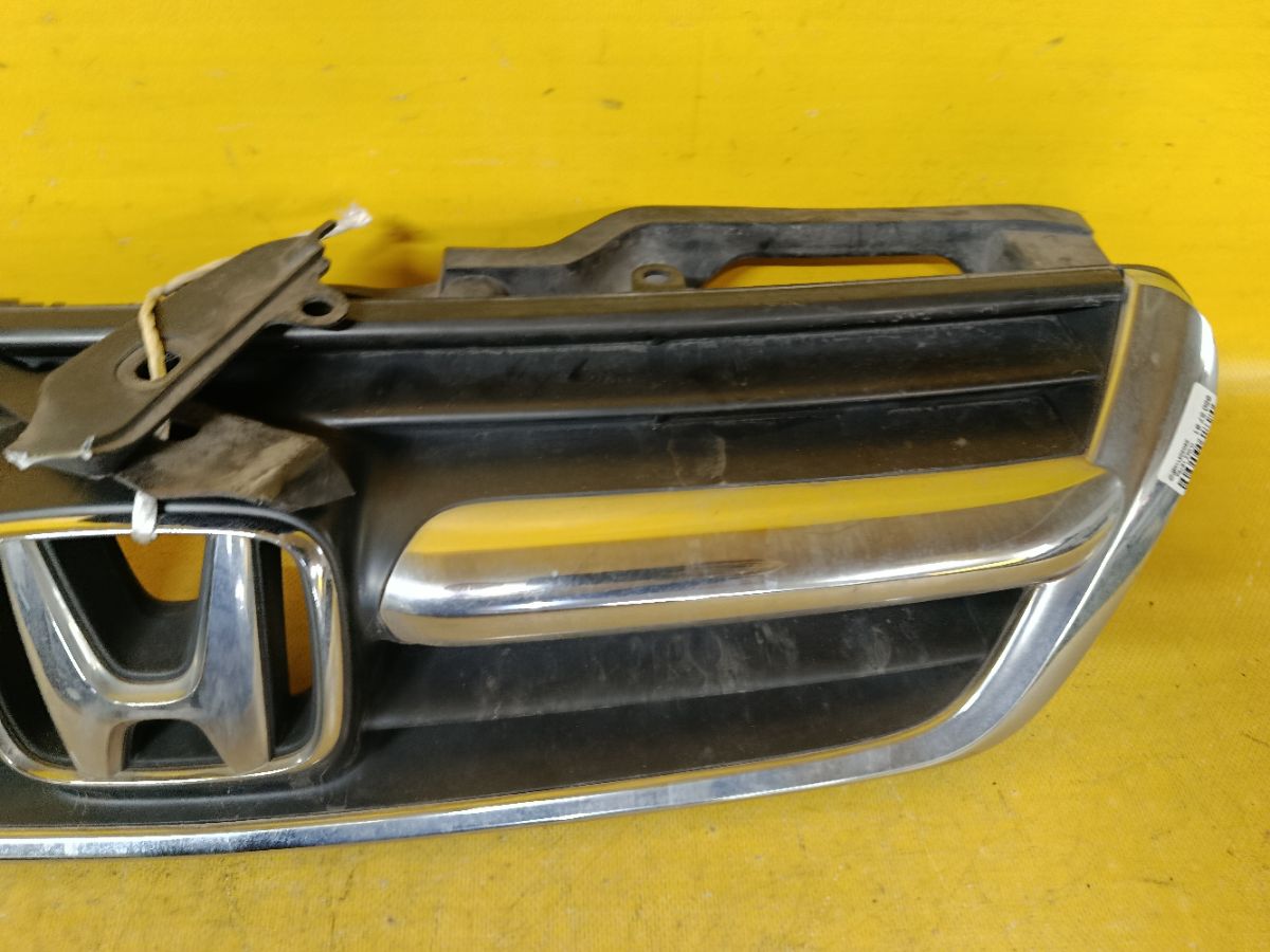 Решетка радиатора 71121-S9A-00, 725A-CRV-02 на Honda Cr-V RD5 Фото 3