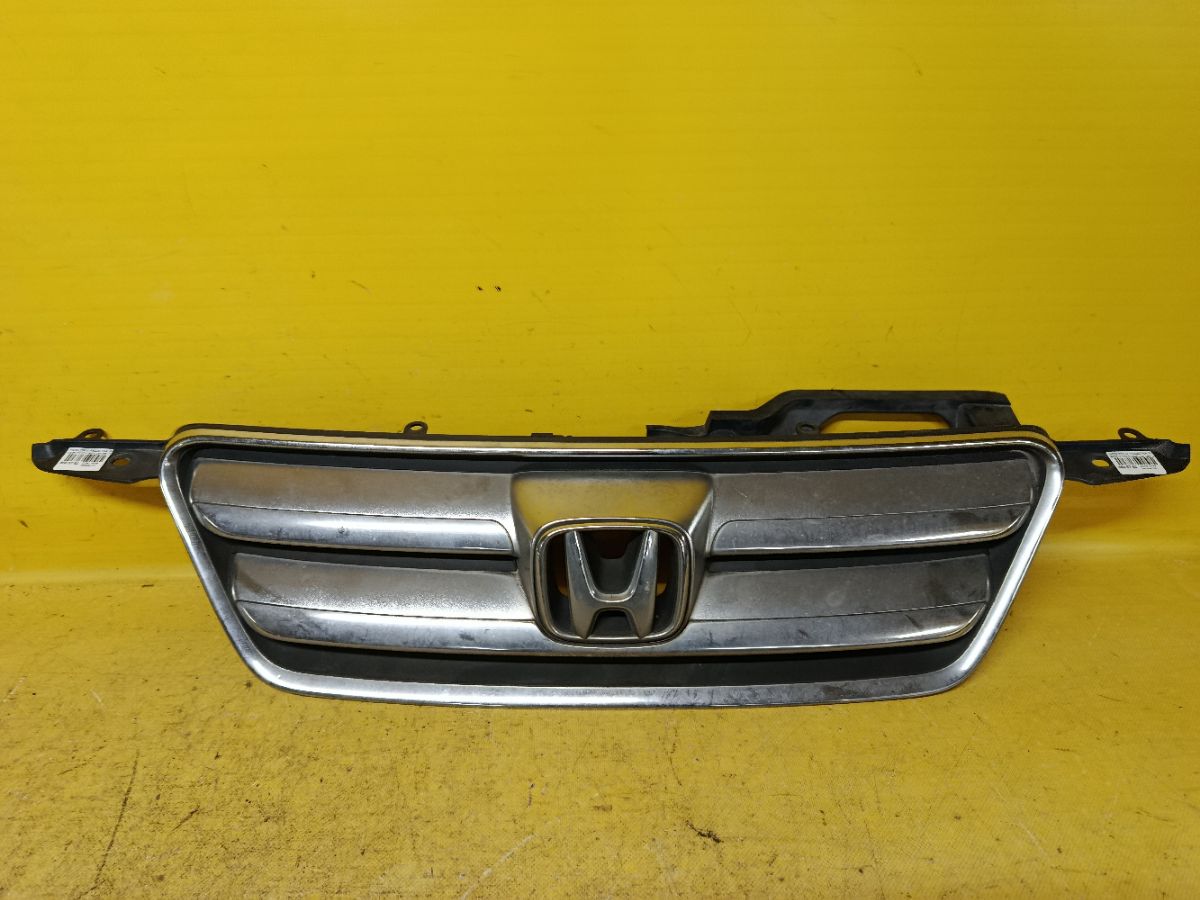 Решетка радиатора 71121-S9A-00, 725A-CRV-02 на Honda Cr-V RD5 Фото 1