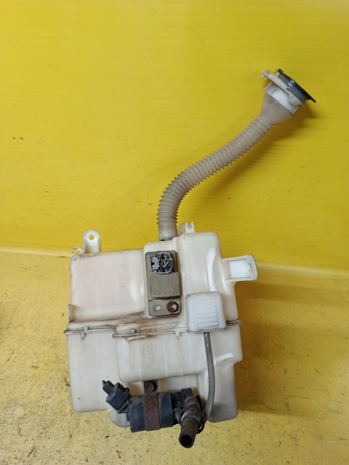 Бачок омывателя на Lexus Rx350 MCU35W Фото 1