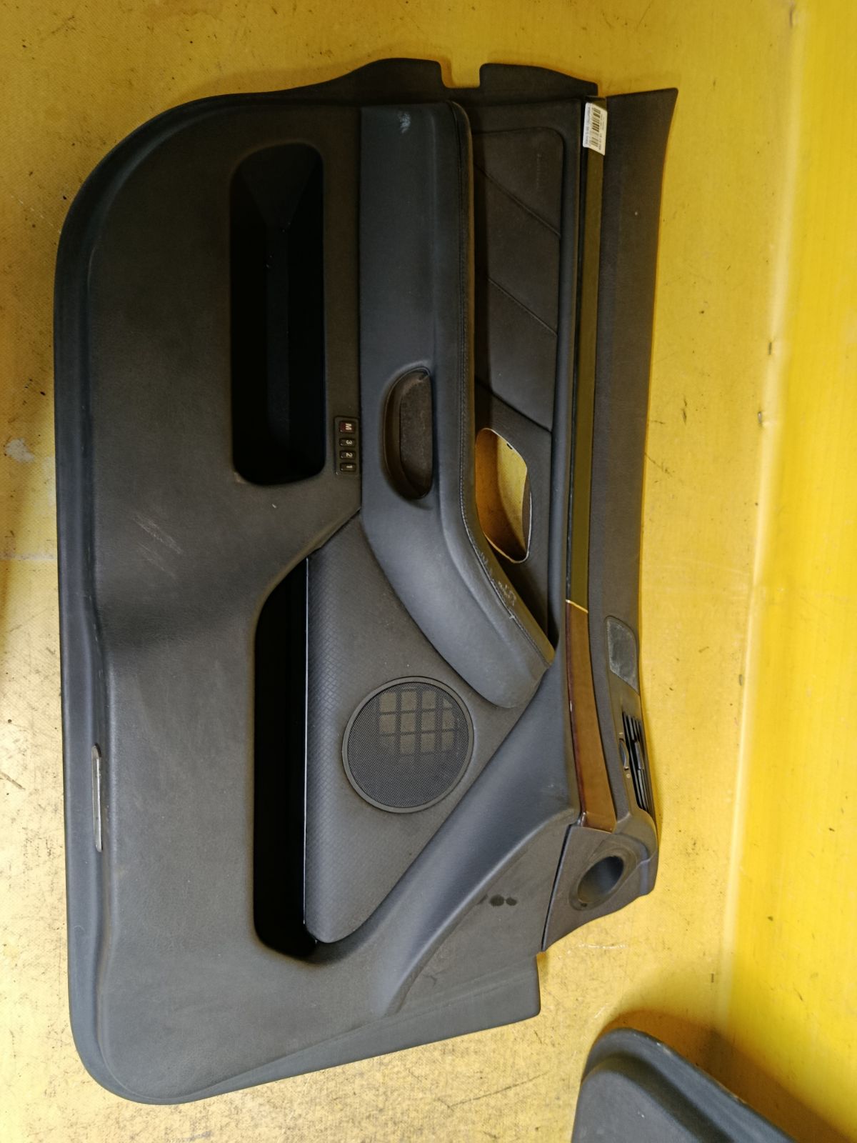 Обшивка двери на Bmw 5-Series E39 Фото 7