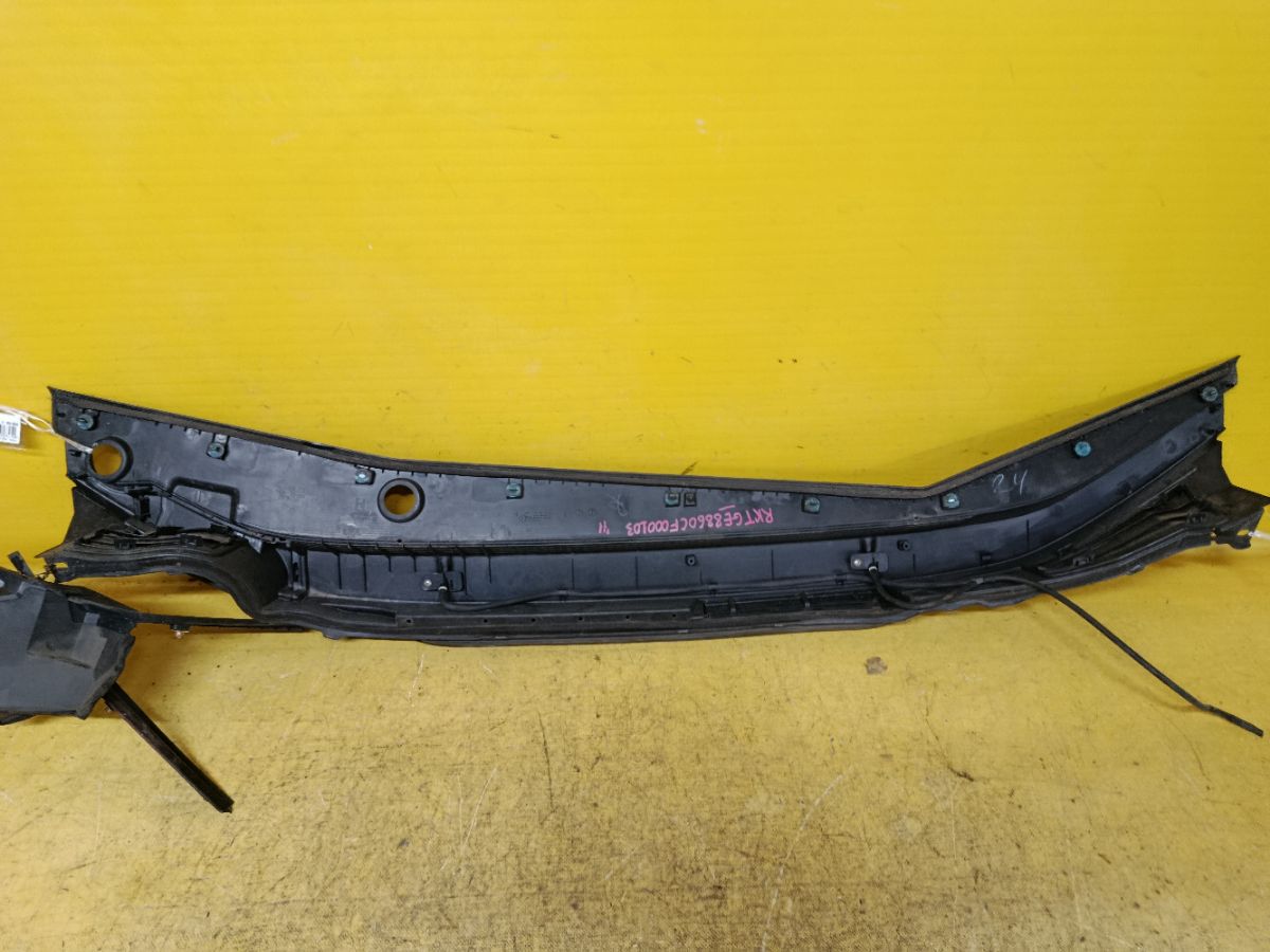 Решетка под лобовое стекло 74200-TF0-G0 на Honda Jazz GE8 Фото 6