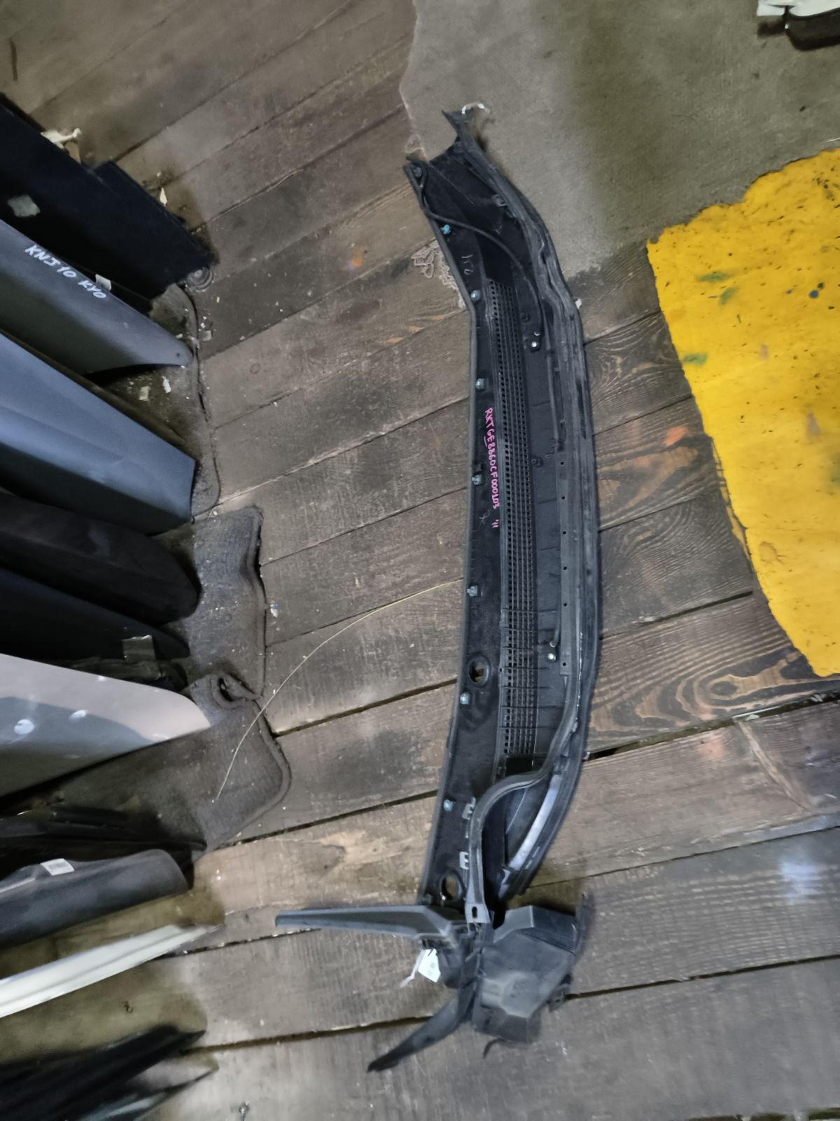 Решетка под лобовое стекло 74200-TF0-G0 на Honda Jazz GE8 Фото 9