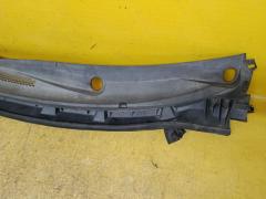 Решетка под лобовое стекло 66862-ED500, 66820-ED50A на Nissan Tiida C11 Фото 2