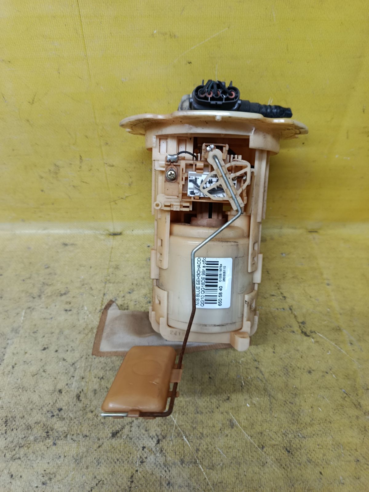 Бензонасос на Nissan Bluebird Sylphy QG10 QG18DE Фото 2