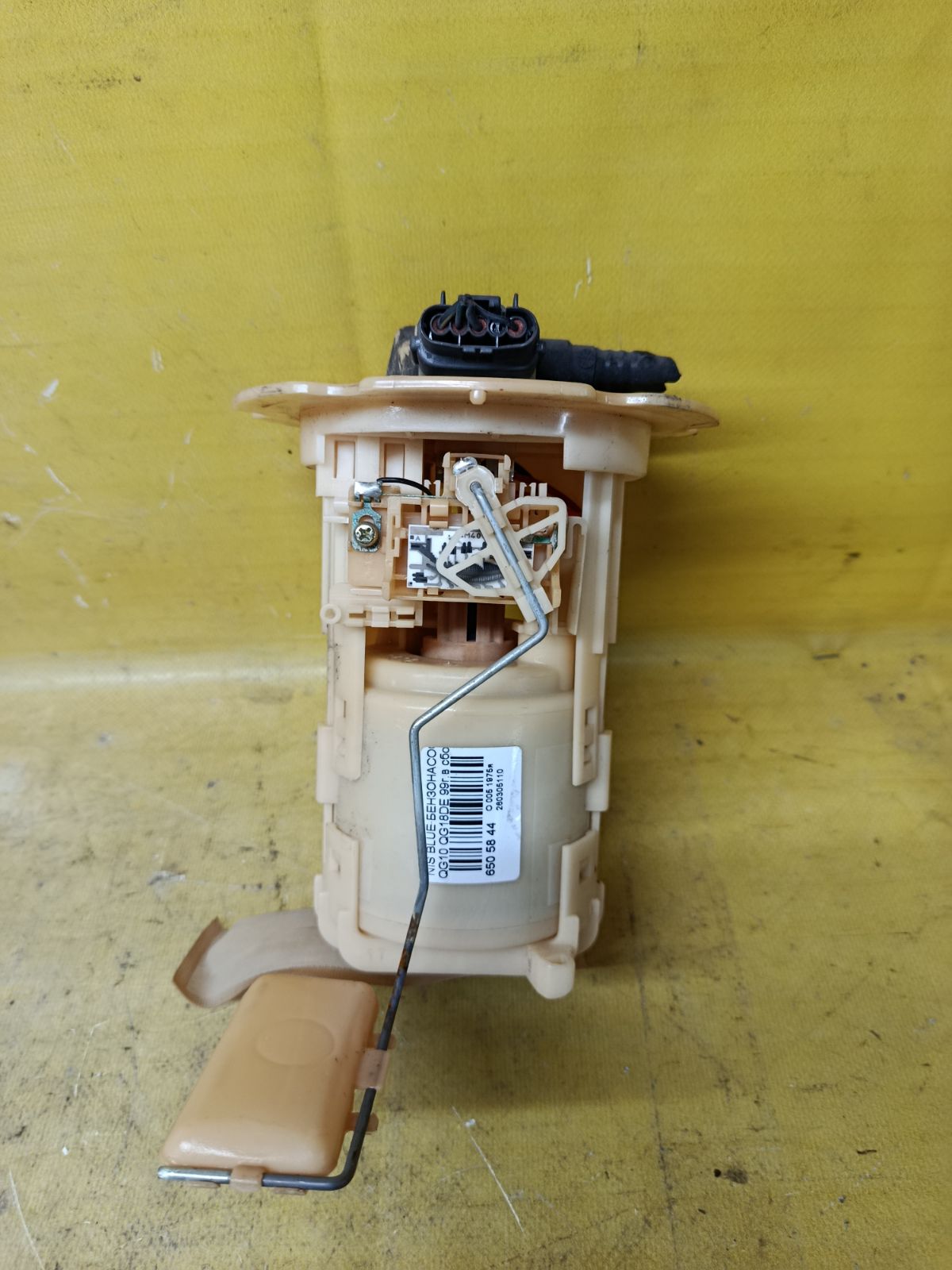 Бензонасос на Nissan Bluebird Sylphy QG10 QG18DE Фото 2