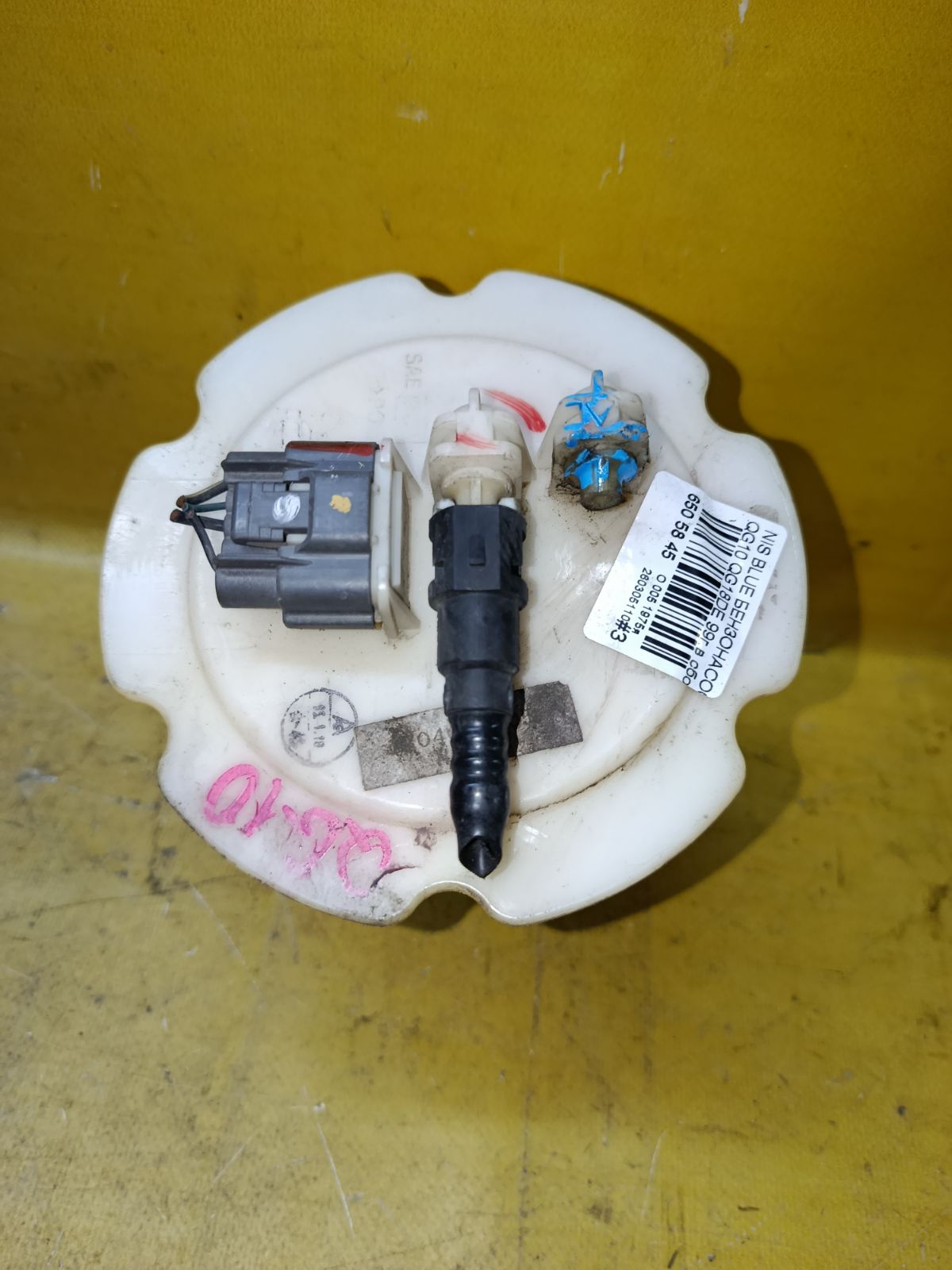 Бензонасос на Nissan Bluebird Sylphy QG10 QG18DE Фото 1