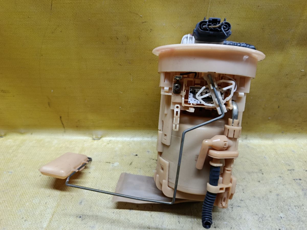 Бензонасос на Nissan X-Trail NT30 QR20DE Фото 2