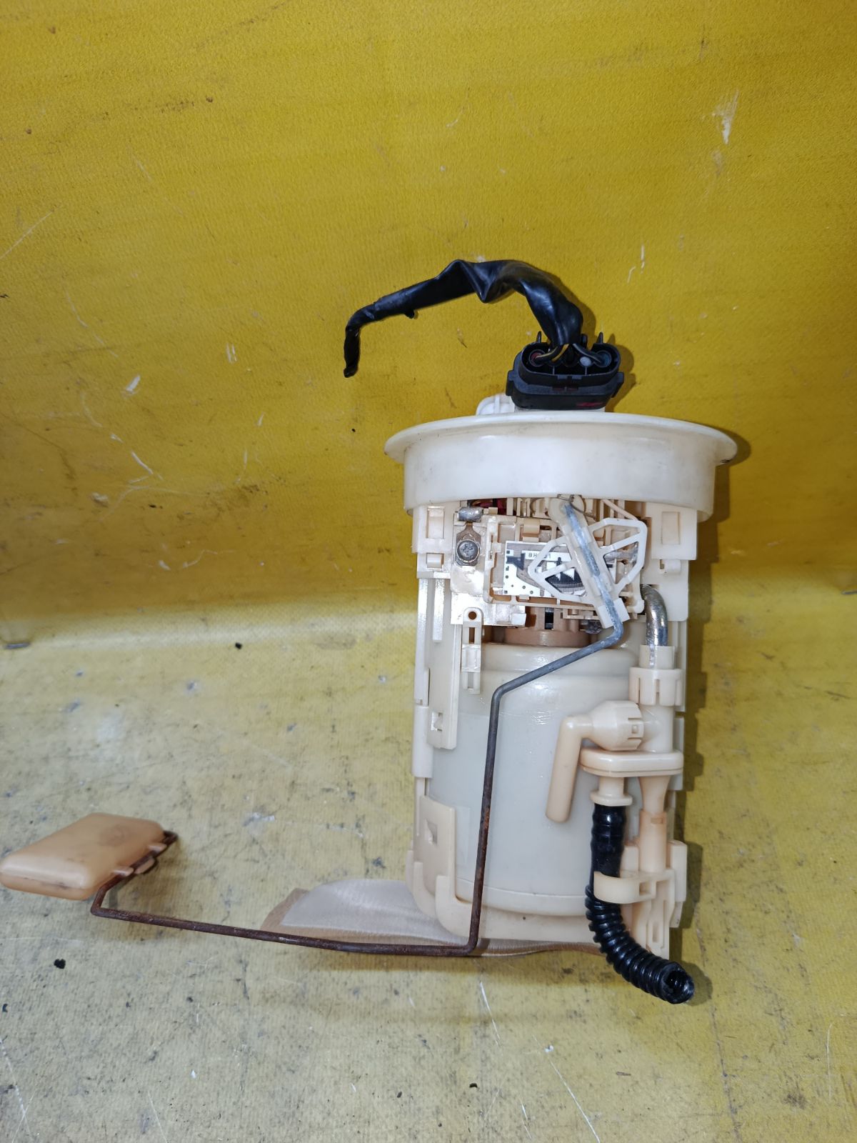 Бензонасос на Nissan X-Trail NT30 QR20DE Фото 2