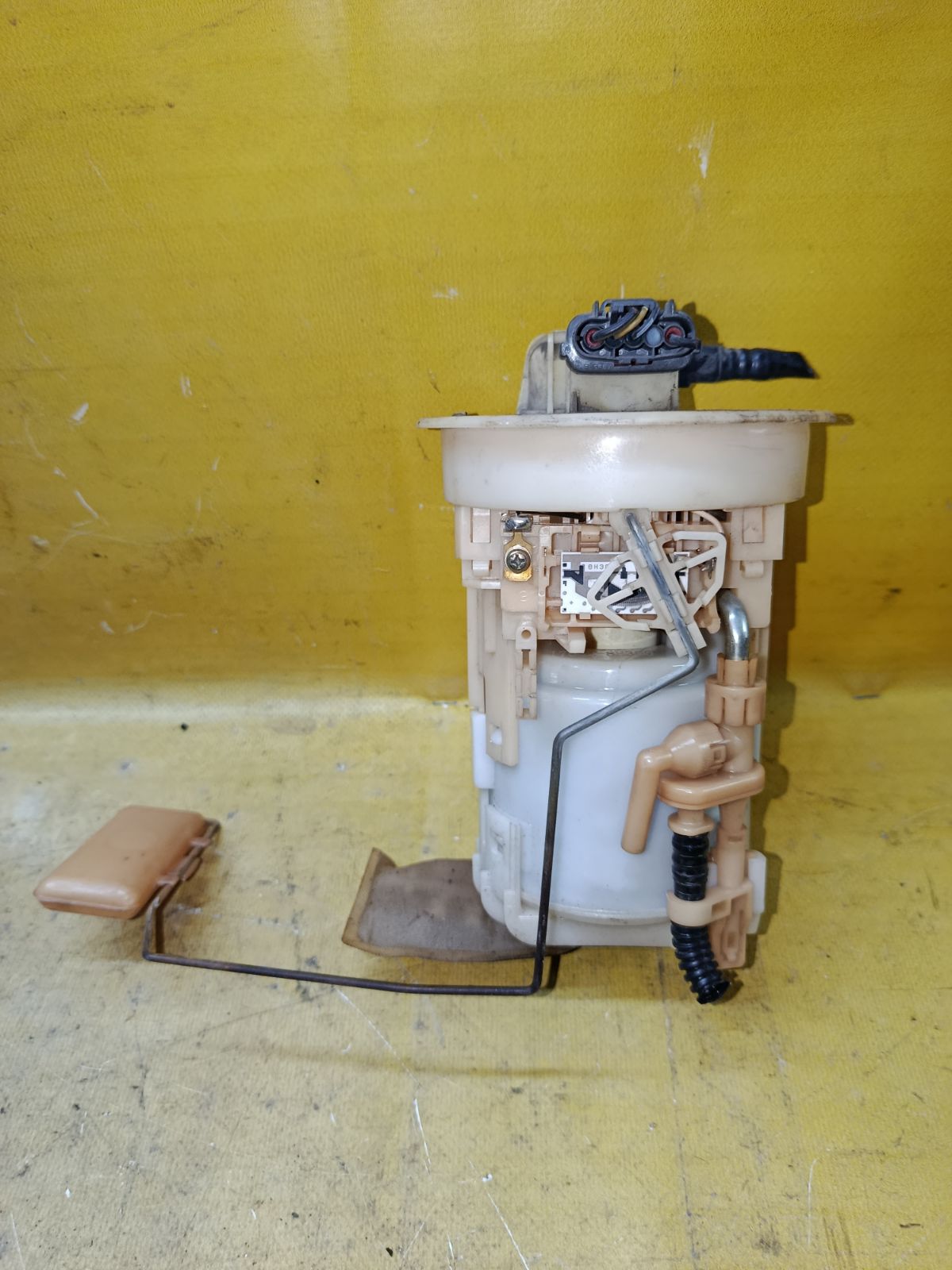 Бензонасос на Nissan X-Trail NT30 QR20DE Фото 2