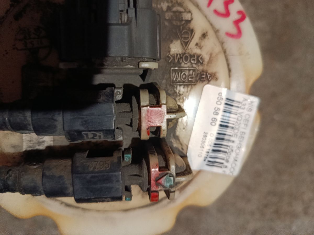 Бензонасос на Nissan Cefiro A33 VQ20DE Фото 12