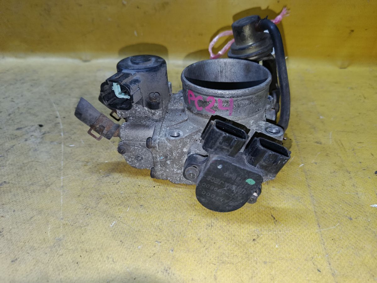 Дроссельная заслонка на Nissan Serena PC24 SR20DE Фото 3