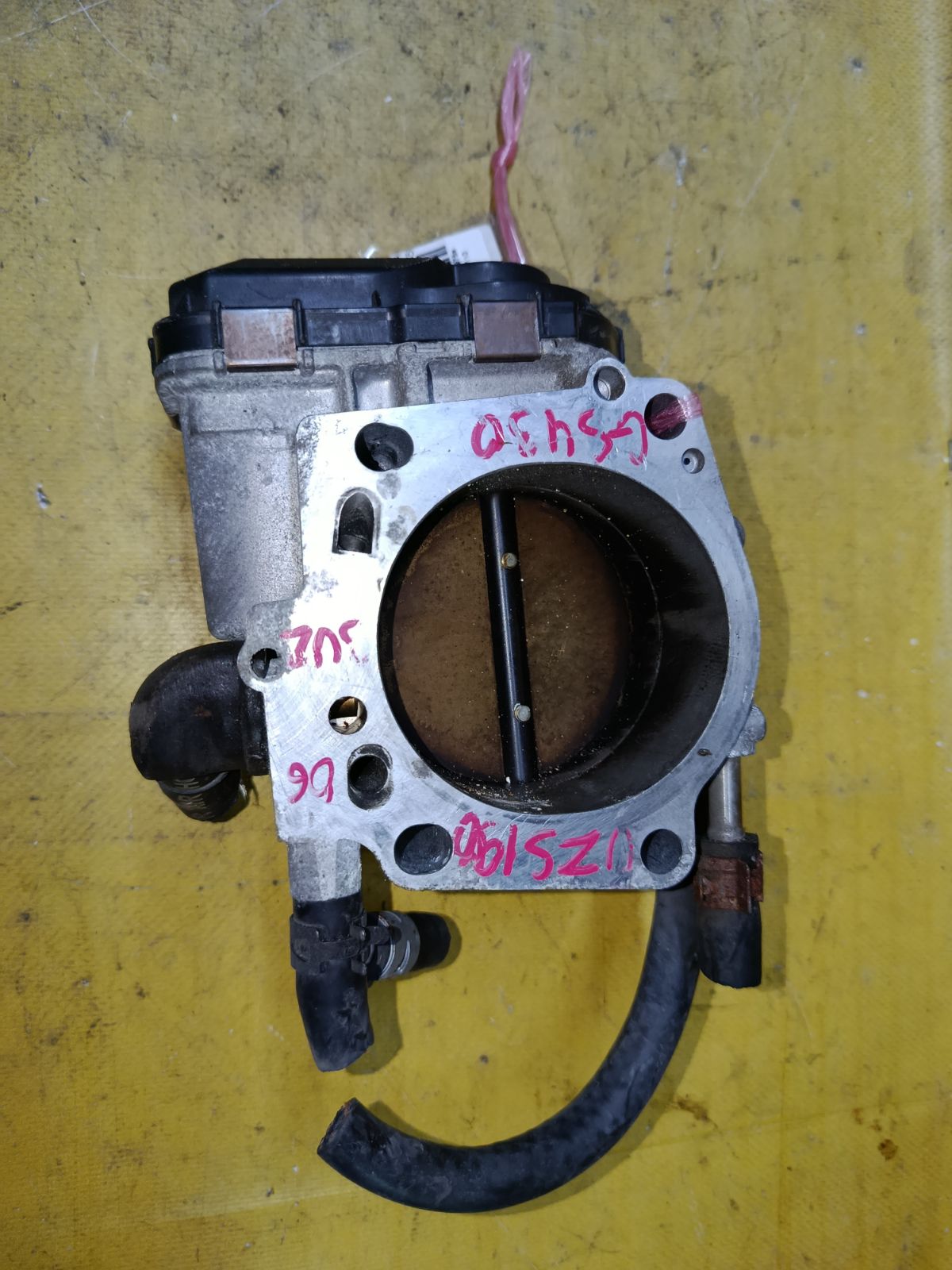 Дроссельная заслонка 22030-50190, 22030-50180 на Lexus Gs430 UZS190 3UZ-FE Фото 2