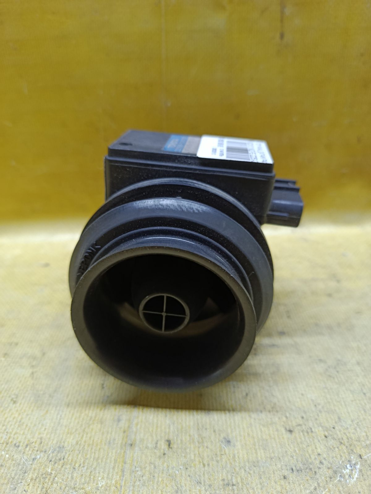 Датчик расхода воздуха 22250-20020 на Toyota Avalon MCX10 1MZ-FE Фото 5