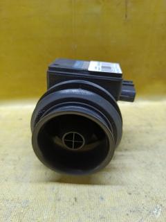 Датчик расхода воздуха 22250-20020 на Toyota Avalon MCX10 1MZ-FE Фото 5