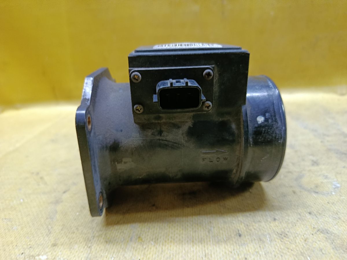 Датчик расхода воздуха 22680-31U00, 2268031U05 на Nissan Cefiro A32 VQ20DE Фото 1