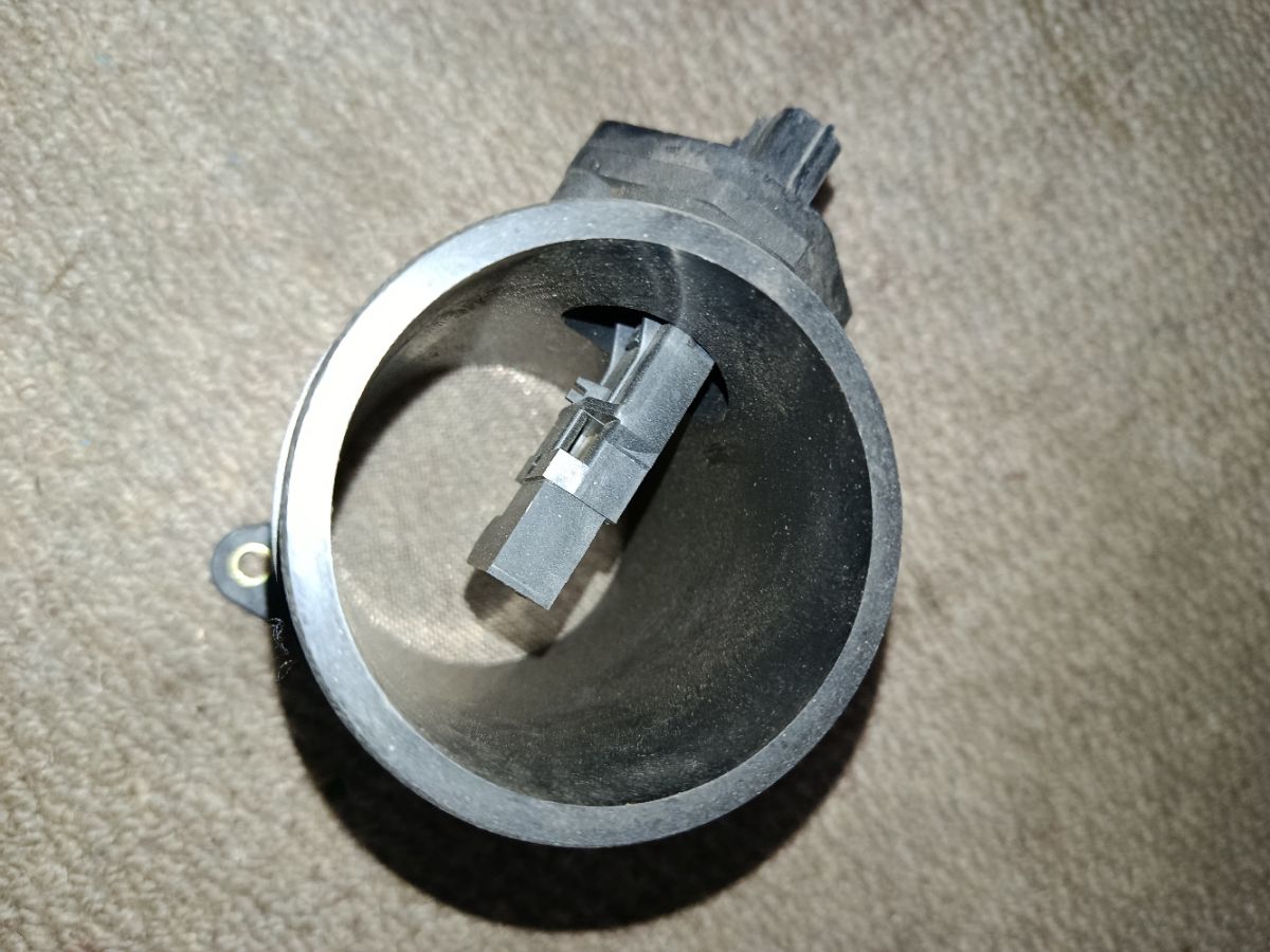 Датчик расхода воздуха 22680-AD201, 22680AD200, 22680AD20A на Nissan Serena PC24 SR20DE Фото 3