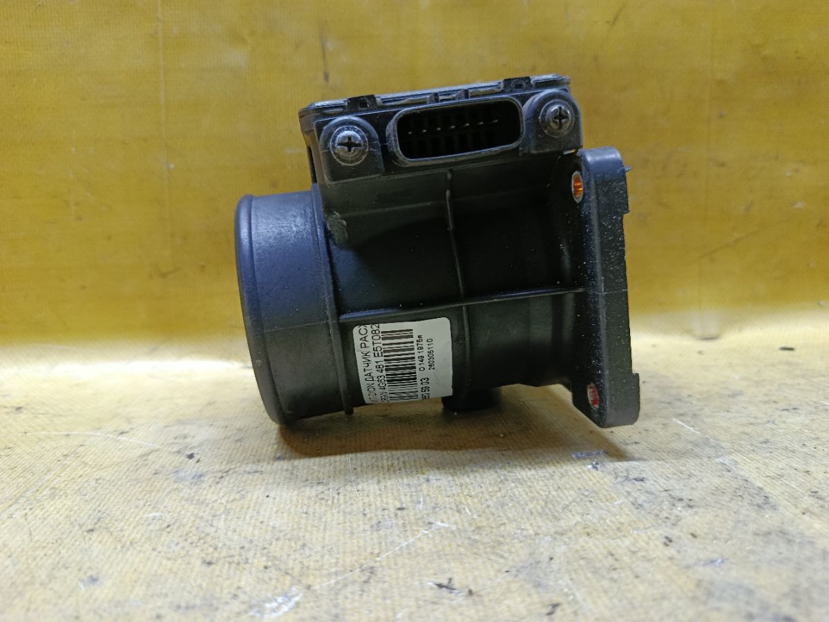 Датчик расхода воздуха на Mitsubishi Dion CR9W 4G63 Фото 1