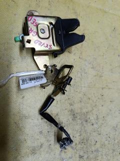 Замок крышки багажника на Toyota Camry Gracia SXV20