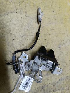 Замок крышки багажника на Suzuki Sx4 YC21S Фото 2