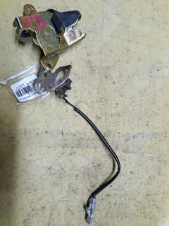 Замок крышки багажника на Toyota Corona ST191 Фото 2