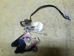 Замок крышки багажника на Toyota Corona ST191