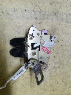 Замок крышки багажника на Mazda Familia BJ5P