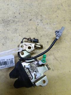 Замок крышки багажника на Toyota Corona Premio ST210