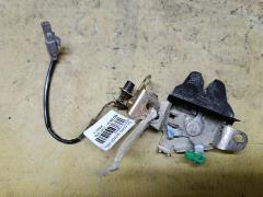 Замок крышки багажника на Toyota Corona Premio ST210