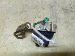 Замок крышки багажника на Toyota Corona Premio ST210