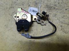 Замок крышки багажника на Toyota Corona Premio ST210