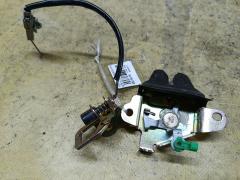 Замок крышки багажника на Toyota Corona Premio ST210